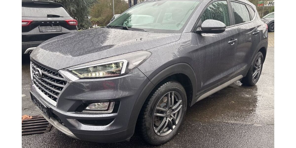 Hyundai TUCSON 48.700 km 21.650 &euro; Neuss 41464
