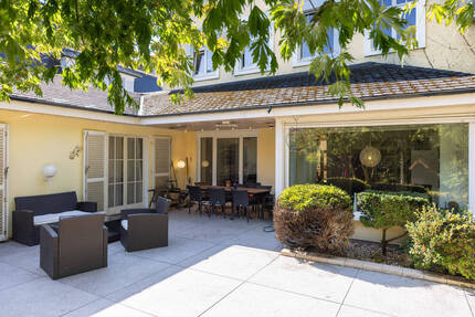 Haus Köln / Lövenich Lövenich - 8 Zimmer, 300 m&sup2;, 1.990.000&euro; | Angebot:25664367