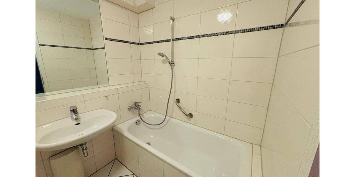 Etagenwohnung Köln Mülheim - 2 Zimmer, 78 m&sup2;, 1.500&euro; | Angebot:25981160