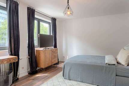 Zimmer Köln Altstadt-Süd - 805&euro; | Angebot:23605855