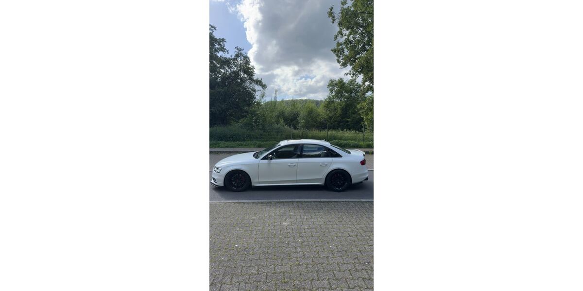 Audi A4 147.000 km 21.100 &euro; Remscheid 42897