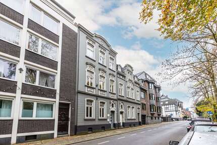 Haus Neuss Innenstadt - 10 Zimmer, 238 m&sup2;, 695.000&euro; | Angebot:25368887