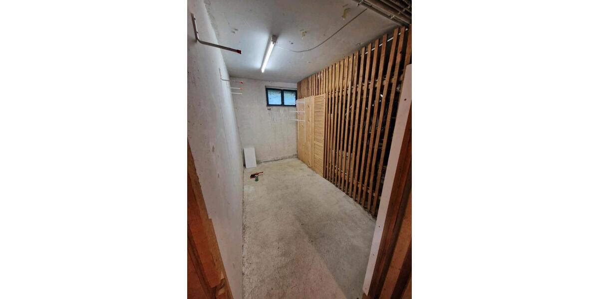 Etagenwohnung Wuppertal Cronenberg - 3.5 Zimmer, 72 m&sup2;, 164.000&euro; | Angebot:25843556