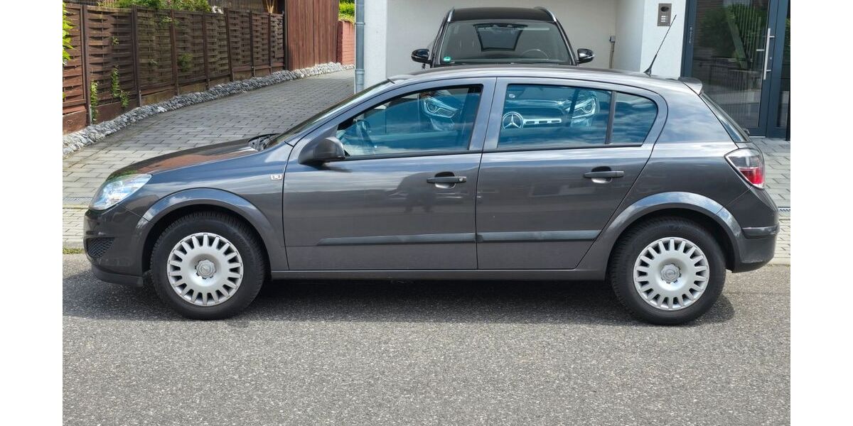 Opel Astra 79.500 km 5.299 &euro; Korschenbroich 41352