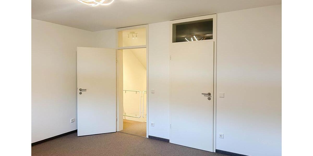 Erdgeschoßwohnung Meerbusch Necklenbroich - 5 Zimmer, 153 m&sup2;, 2.295&euro; | Angebot:25379009
