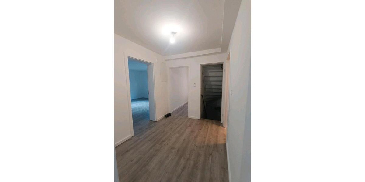 Einfamilienhaus Leverkusen Bergisch Neukirchen - 4 Zimmer, 130 m&sup2;, 2.000&euro; | Angebot:25961567