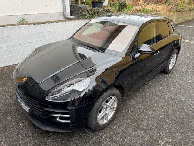 Porsche Macan 61.800 km 47.850 &euro; Bergisch Gladbach 51465