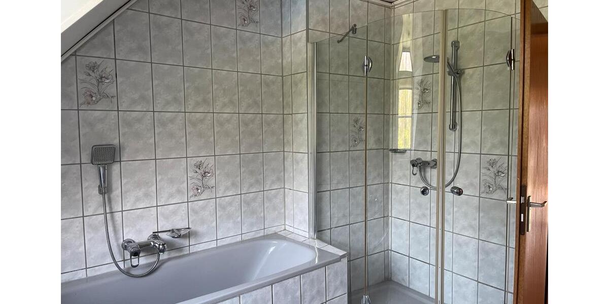 Reihenhaus Dormagen - 3 Zimmer, 124 m&sup2;, 480.000&euro; | Angebot:26233243