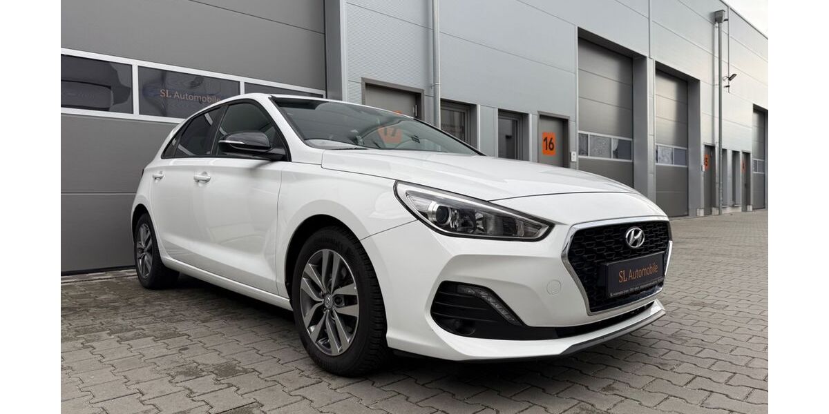 Hyundai i30 41.802 km 13.795 &euro; Willich 47877