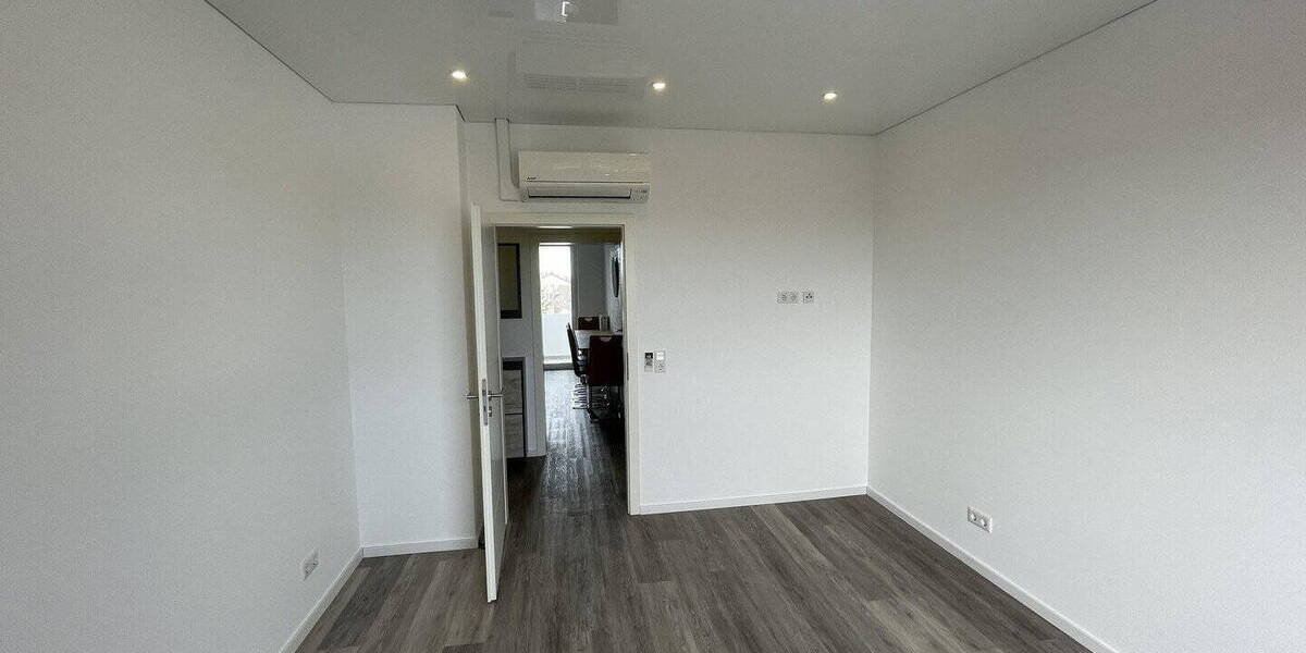 Etagenwohnung Düsseldorf Bilk - 3 Zimmer, 68 m&sup2;, 407.600&euro; | Angebot:26141075