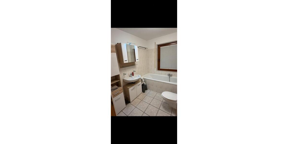 Hochparterre Solingen Aufderhöhe - 2 Zimmer, 70 m&sup2;, 850&euro; | Angebot:25433316