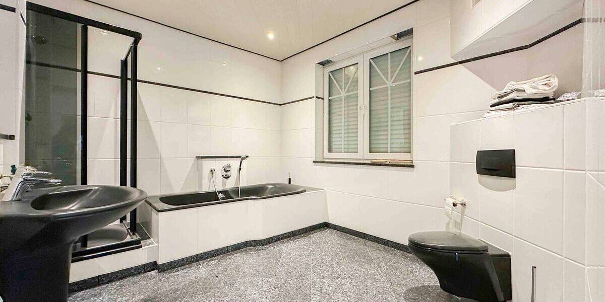 Einfamilienhaus Kürten Olpe - 8 Zimmer, 779.000&euro; | Angebot:26230452