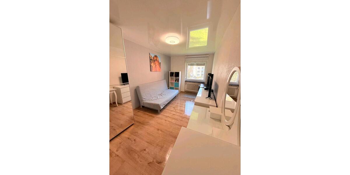 Etagenwohnung Düsseldorf Stadtbezirk 9 - 4 Zimmer, 99 m&sup2;, 420.000&euro; | Angebot:26150401