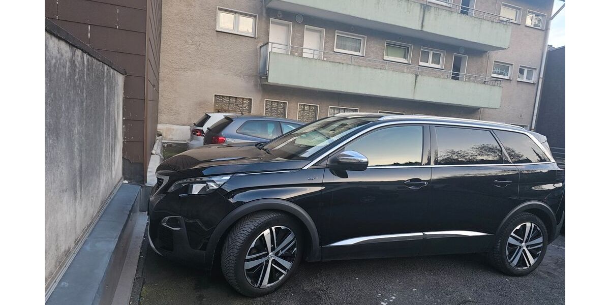 Peugeot 5008 154.000 km 16.900 &euro; Wuppertal 42117