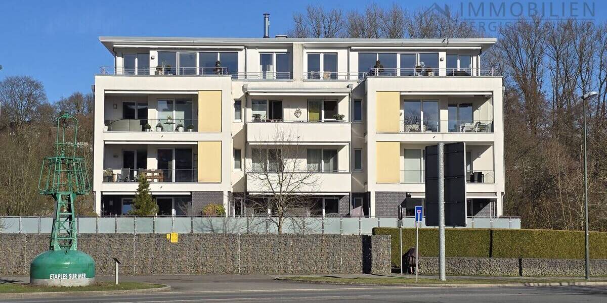 Etagenwohnung Hückeswagen Innenstadt - 2 Zimmer, 60 m&sup2;, 260.000&euro; | Angebot:26106199