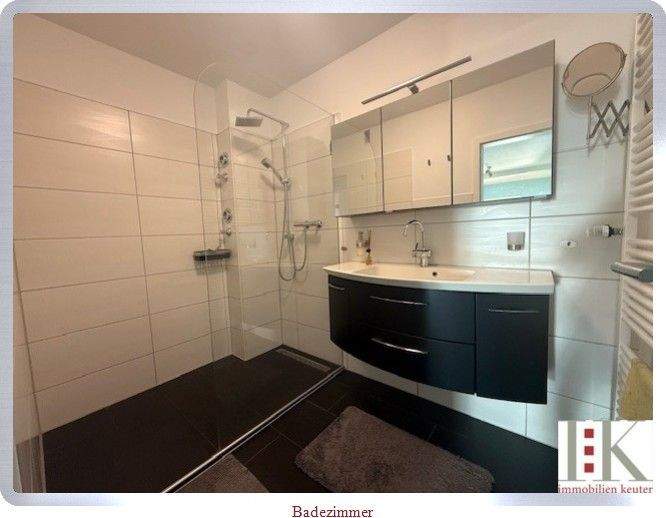 Etagenwohnung Kaarst Büttgen - 3 Zimmer, 96 m&sup2;, 259.000&euro; | Angebot:25748701