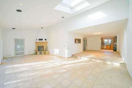 Haus Ratingen Tiefenbroich - 5 Zimmer, 220 m&sup2;, 2.500&euro; | Angebot:24832633