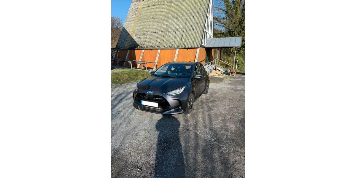 Toyota Yaris 33.105 km 18.000 &euro; Leichlingen 42799