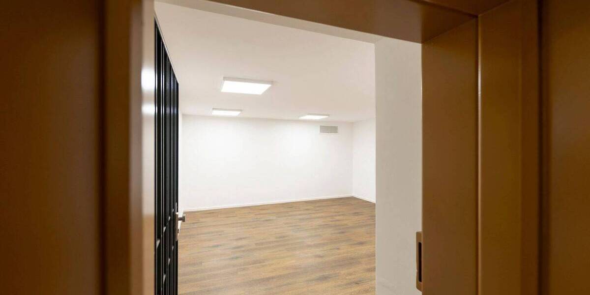 Gewerbeobjekt Düsseldorf Heerdt - 1.900&euro; | Angebot:25716647