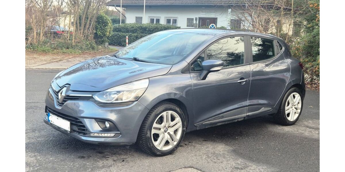 Renault Clio 65.000 km 7.500 &euro; Düsseldorf 40233