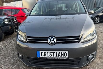 VW Touran 221.000 km 6.999 &euro; Köln 51107