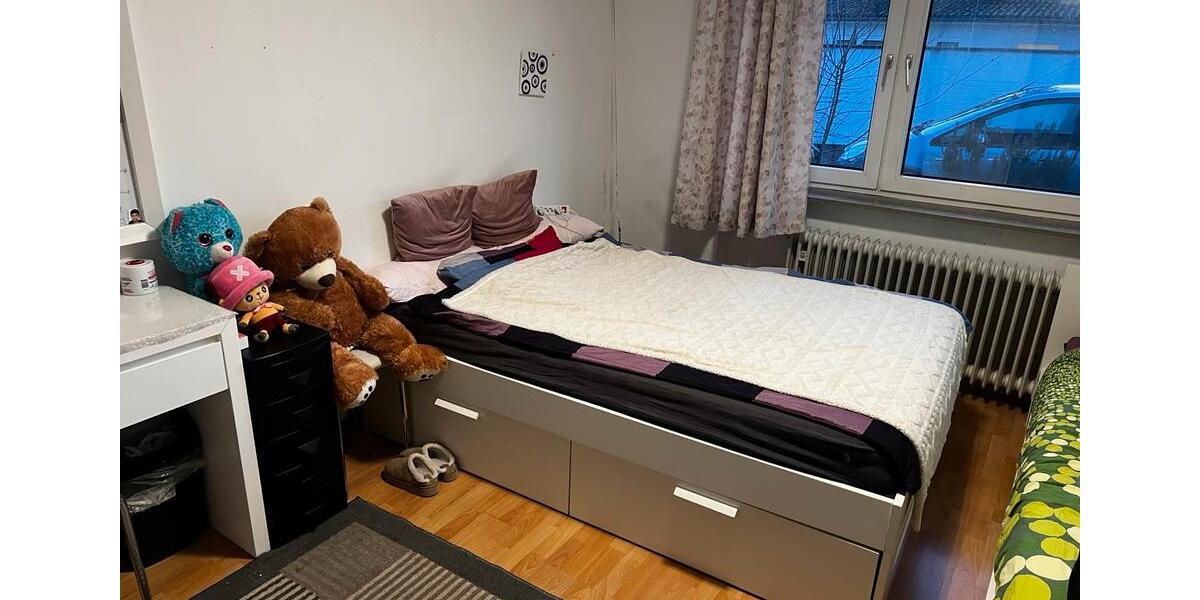 Erdgeschoßwohnung Köln Heimersdorf - 4 Zimmer, 120 m&sup2;, 600&euro; | Angebot:23678488