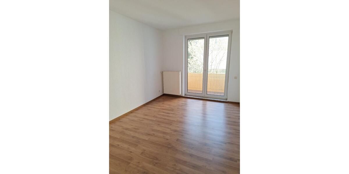 Etagenwohnung Solingen - 3 Zimmer, 80 m&sup2;, 560&euro; | Angebot:26001671