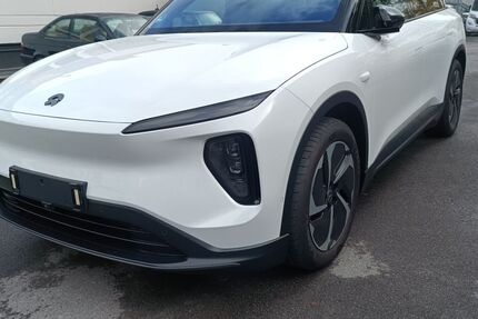 Nio EL6 8.500 km 39.999 &euro; Wuppertal 42281