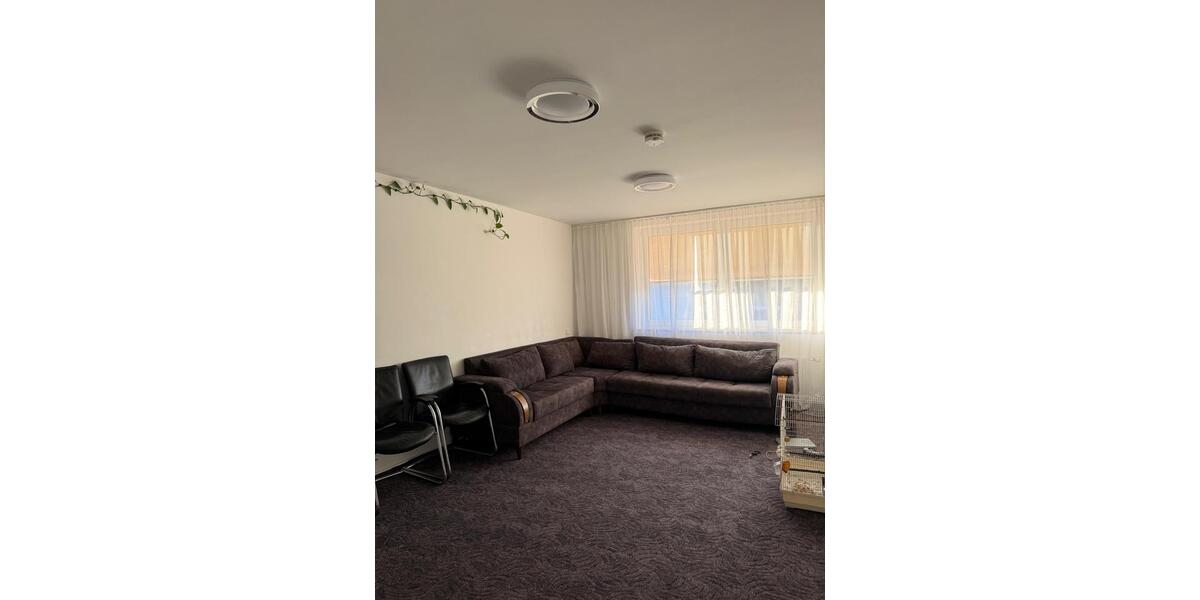 Etagenwohnung Neuss - 4 Zimmer, 93 m&sup2;, 1.719&euro; | Angebot:25990077