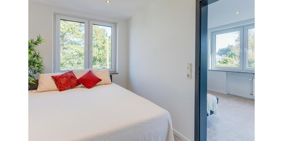 Einfamilienhaus Frechen - 7 Zimmer, 145 m&sup2;, 2.995&euro; | Angebot:25971327