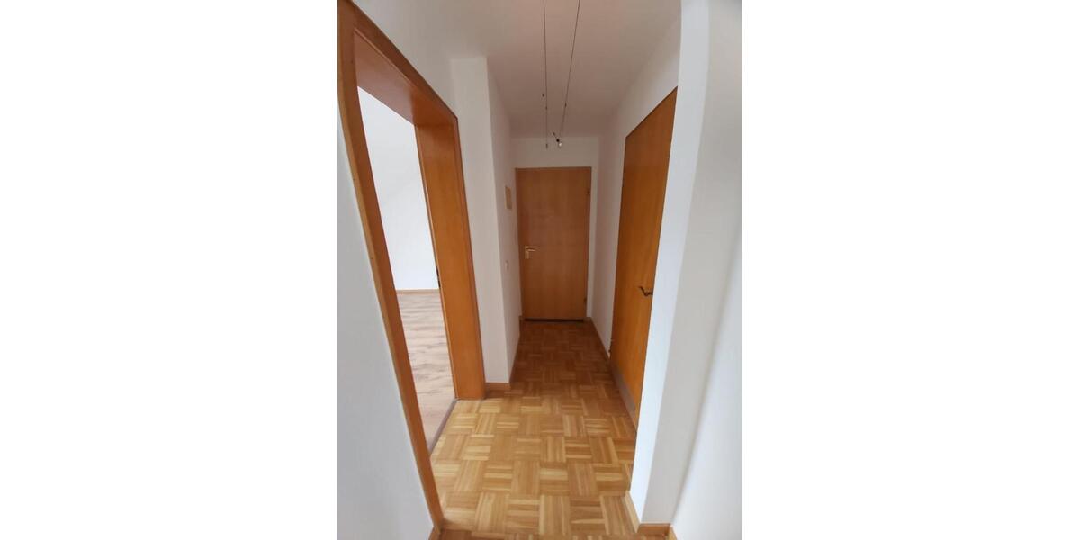 Dachgeschoßwohnung Wuppertal Gemarkung Langerfeld - 2 Zimmer, 60 m&sup2;, 695&euro; | Angebot:26026065
