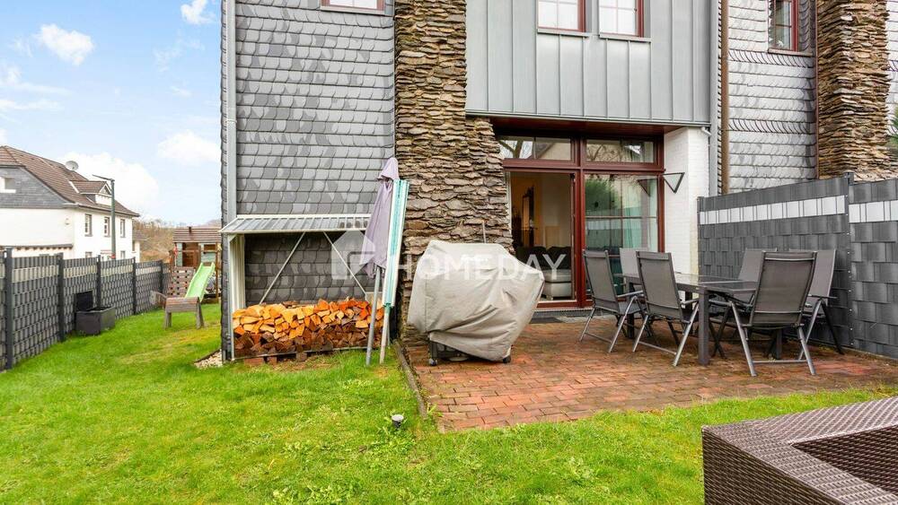 Reihenendhaus Hückeswagen Innenstadt - 8 Zimmer, 170 m&sup2;, 535.000&euro; | Angebot:26189383