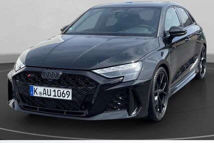 Audi RS3 4.900 km 79.990 &euro; Köln 51145