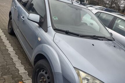 Ford Focus 246.000 km 900 &euro; Köln 50859