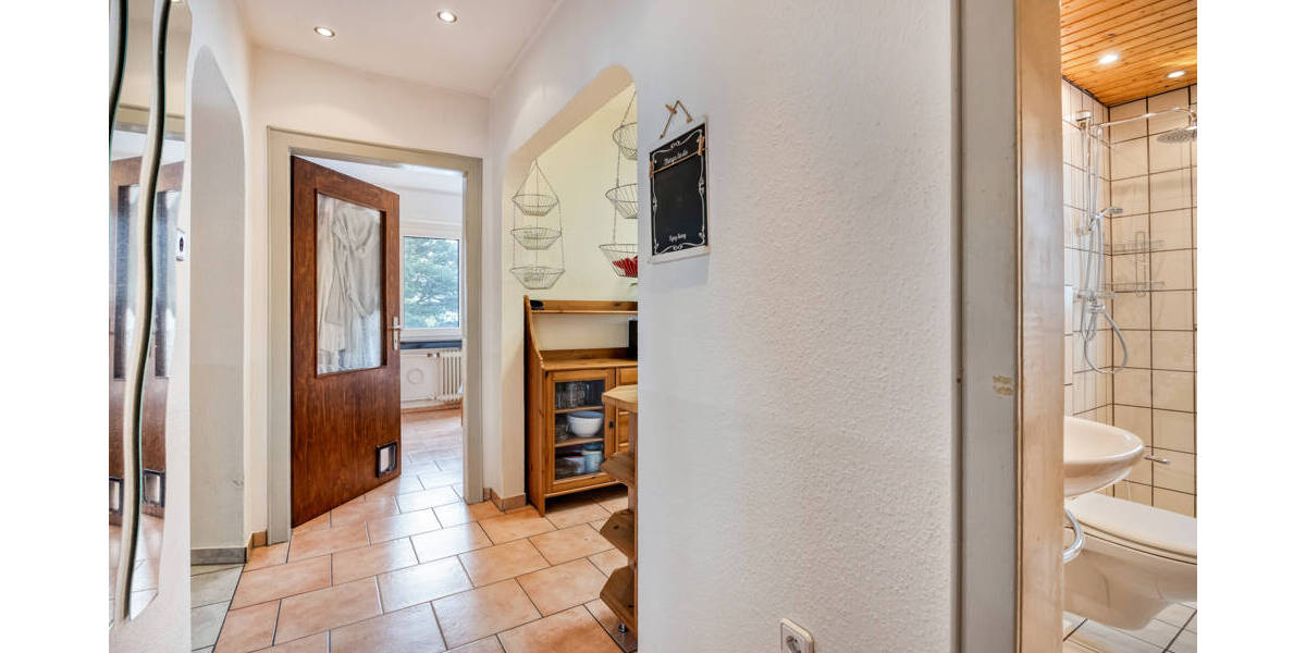 Mehrfamilienhaus, Wohnhaus Solingen Gräfrath - 9 Zimmer, 185 m&sup2;, 495.000&euro; | Angebot:26277372