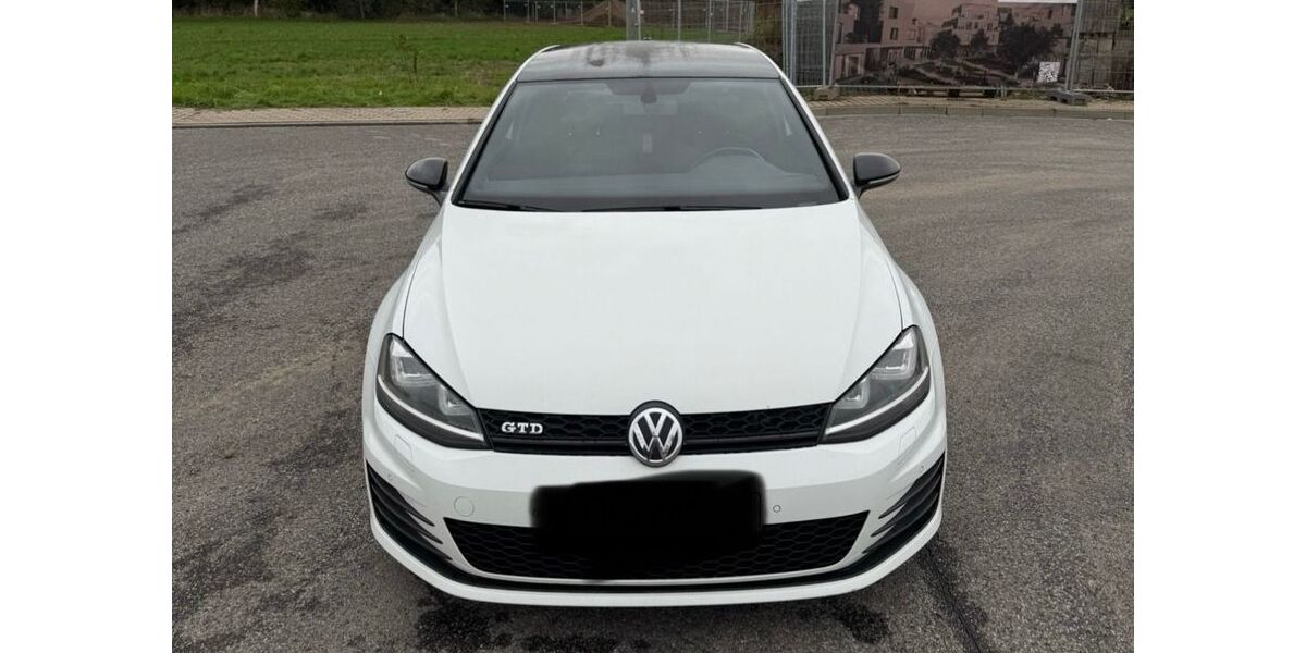 VW Golf 215.000 km 11.000 &euro; Düsseldorf 40227