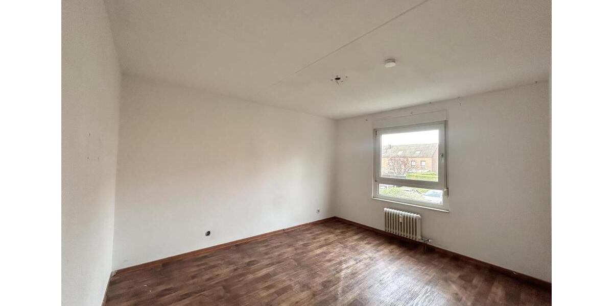 Etagenwohnung Neuss Erfttal - 4 Zimmer, 93 m&sup2;, 977&euro; | Angebot:25987542