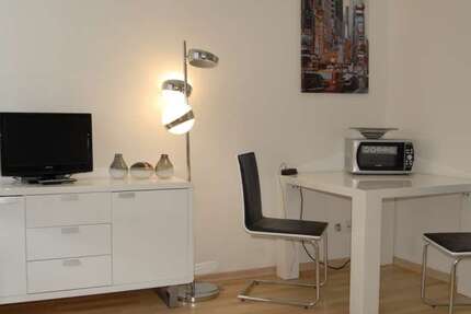 Zimmer Düsseldorf Stadtmitte - 1 Zimmer, 930&euro; | Angebot:26189097