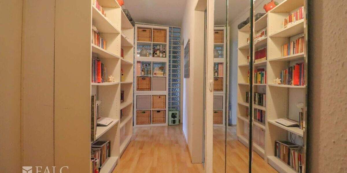 Etagenwohnung Köln Mülheim - 3 Zimmer, 60 m&sup2;, 205.000&euro; | Angebot:25696021