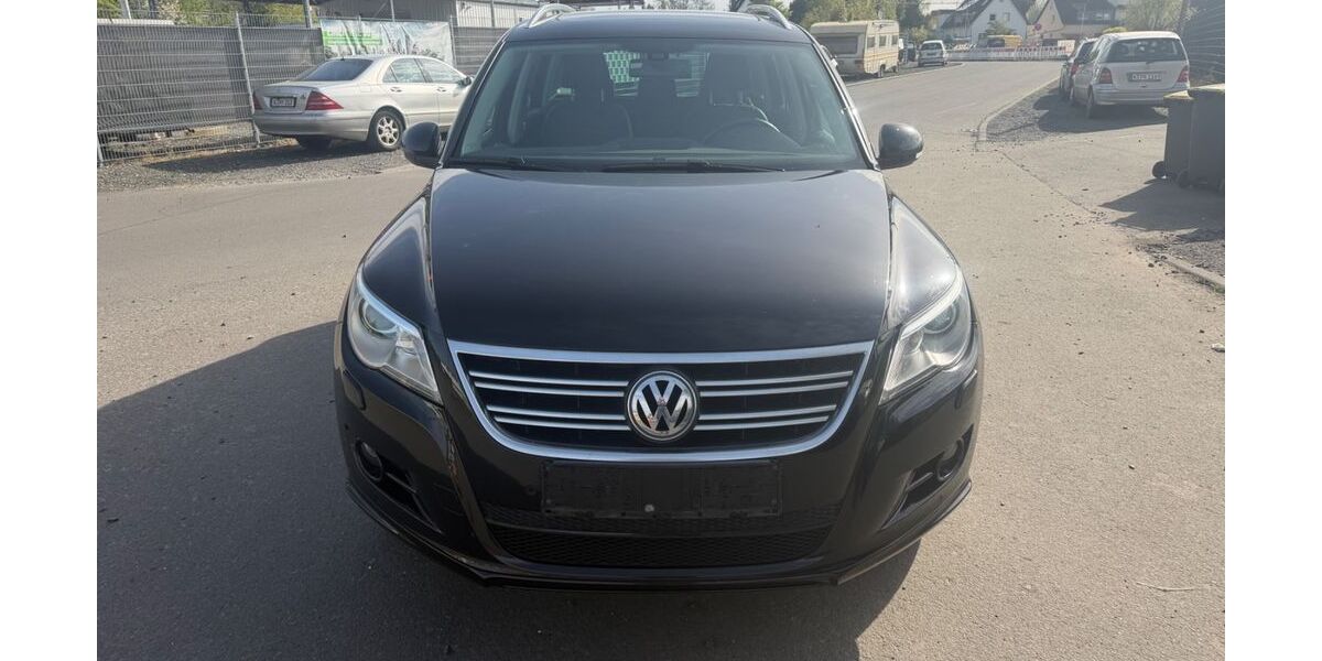 VW Tiguan 165.000 km 8.950 &euro; Köln/Poll 51105