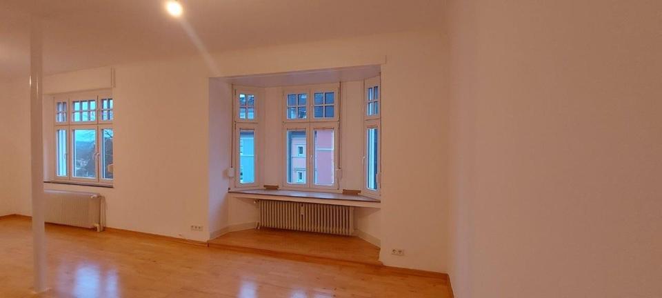 Erdgeschoßwohnung Solingen Central - 2 Zimmer, 100 m&sup2;, 1.000&euro; | Angebot:25478961
