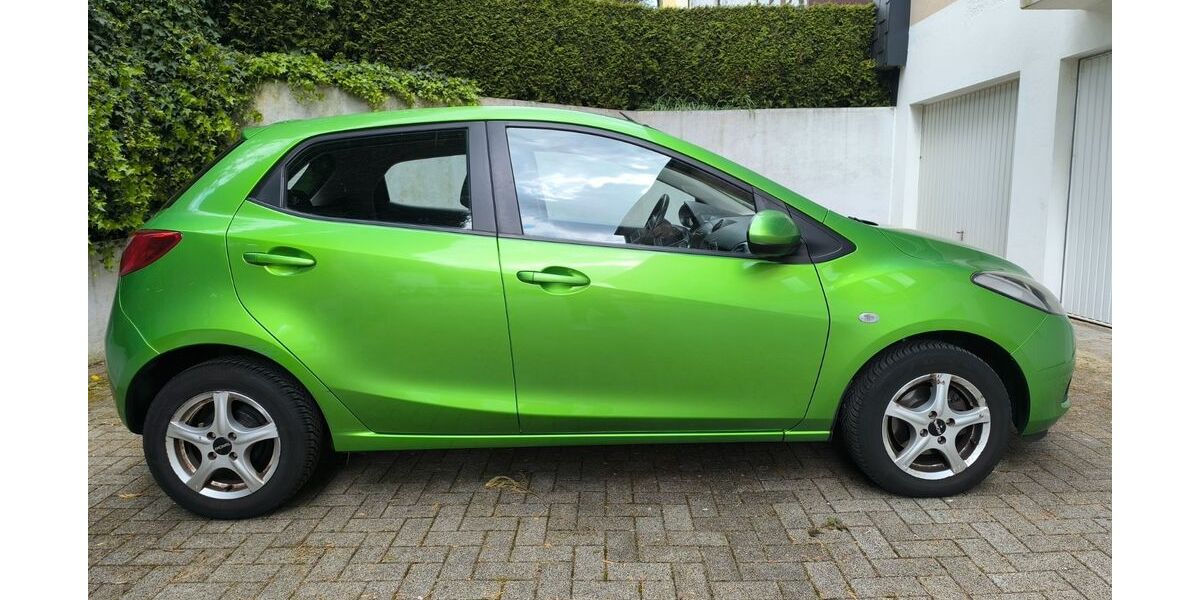 Mazda 2 186.400 km 2.200 &euro; Wuppertal 42117