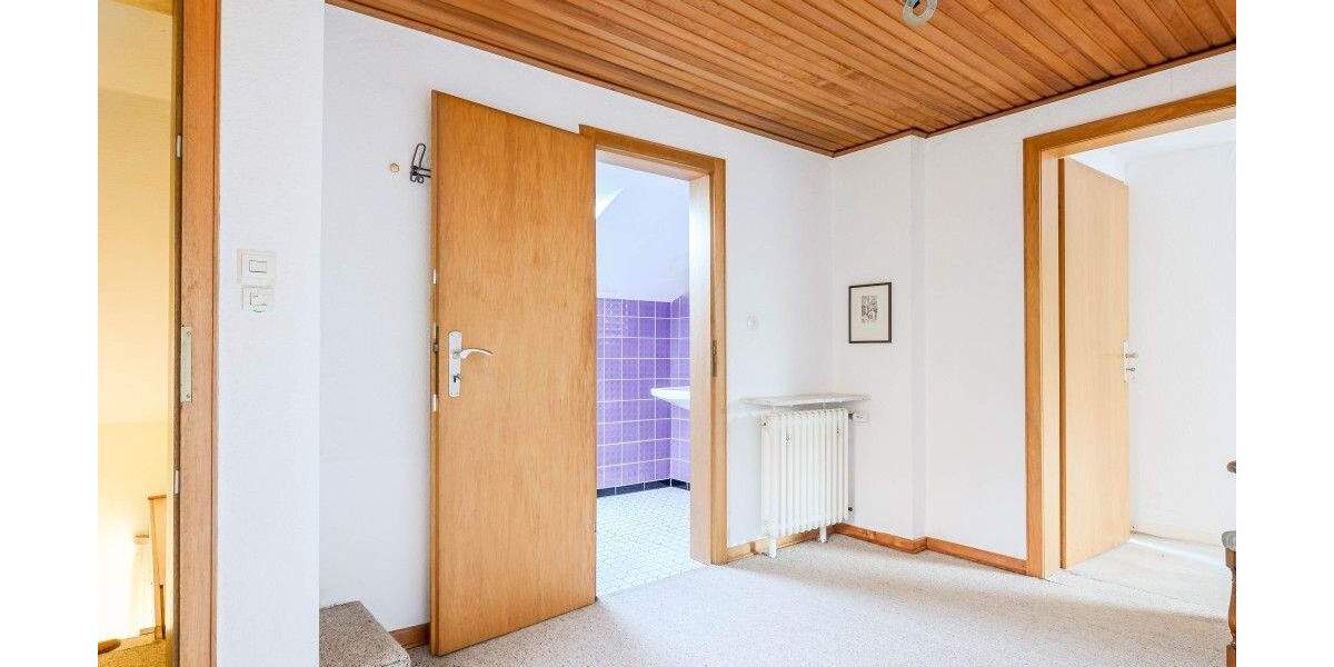 Mehrfamilienhaus, Wohnhaus Leverkusen Lützenkirchen - 6 Zimmer, 146 m&sup2;, 550.000&euro; | Angebot:25822680
