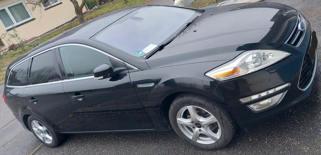 Ford Mondeo 144.000 km 8.500 &euro; Köln 50677