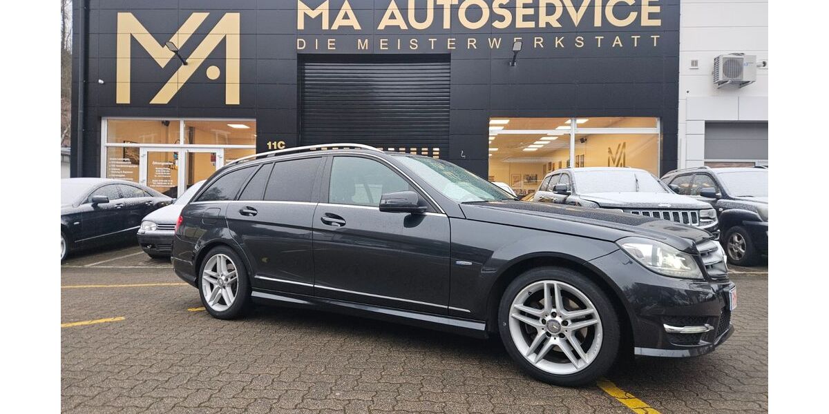 Mercedes-Benz C 250 184.223 km 12.799 &euro; Bergisch Gladbach 51465
