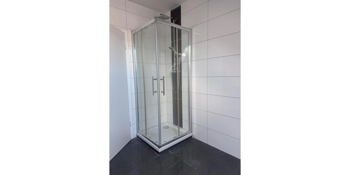 Etagenwohnung Burscheid - 4 Zimmer, 125 m&sup2;, 1.250&euro; | Angebot:25961222