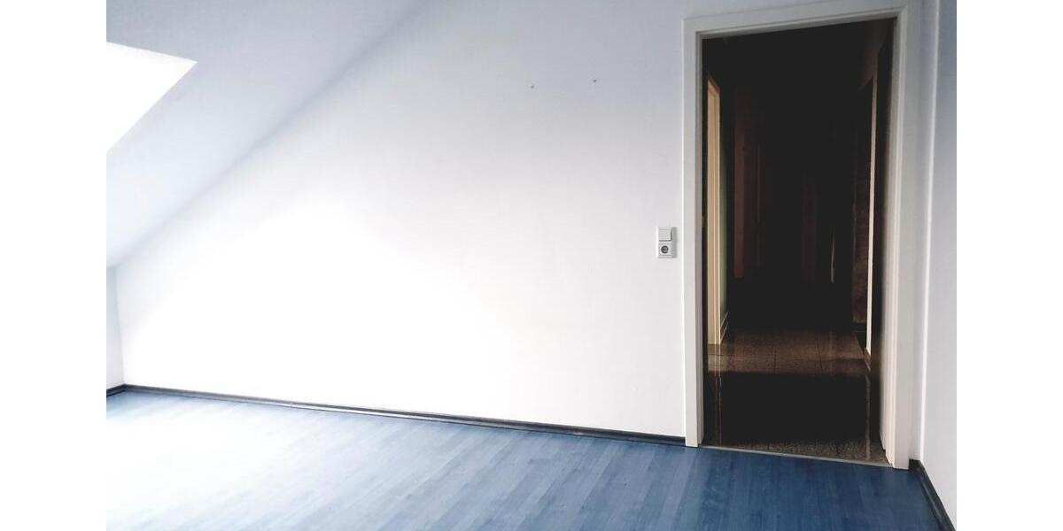 Dachgeschoßwohnung Langenfeld (Rheinland) - 3 Zimmer, 85 m&sup2;, 299.000&euro; | Angebot:26095167