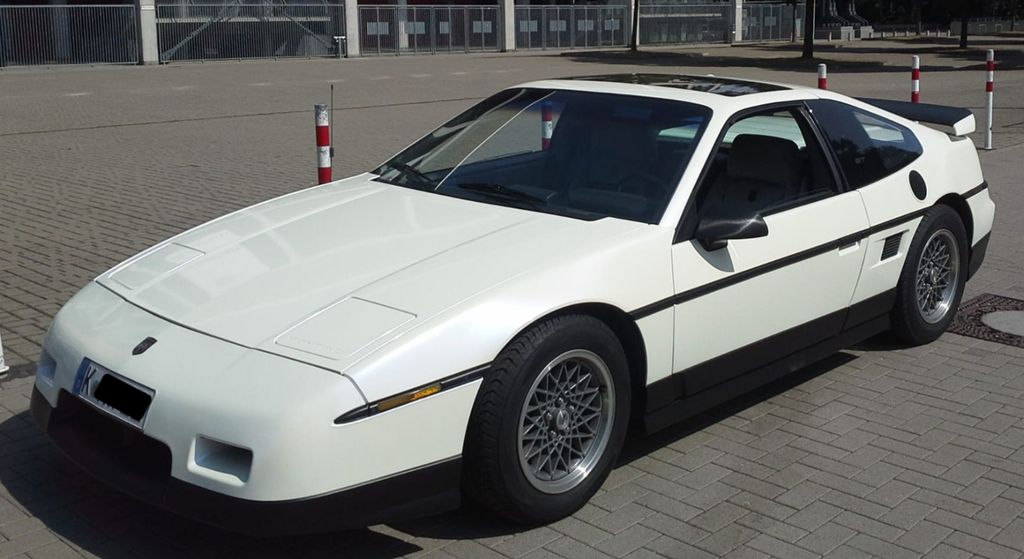 Pontiac Fiero 62.896 km 11.500 &euro; Köln 50823