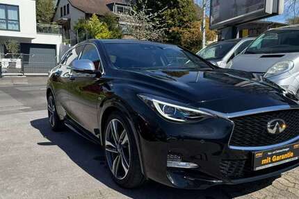 INFINITI Q30 72.000 km 17.999 &euro; Solingen 42699
