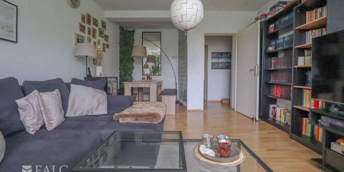 Etagenwohnung Köln Mülheim - 3 Zimmer, 60 m&sup2;, 205.000&euro; | Angebot:25696021